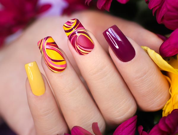 Τεχνητά νύχια