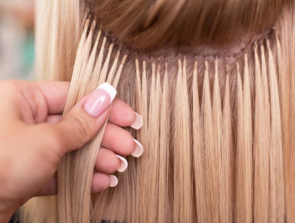 Extension μαλλιών